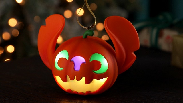 Amazon.com: Hallmark Keepsake Halloween Ornament, Disney Lilo
