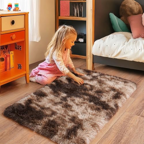 Small Rugs for Bedroom, Fluffy 2x3 Rug Throw Non Slip for Bedside Dorm Kids Room, Plush Comfy Shag Carpet for Home Decor Aesthetic, Tie-Dyed Brown