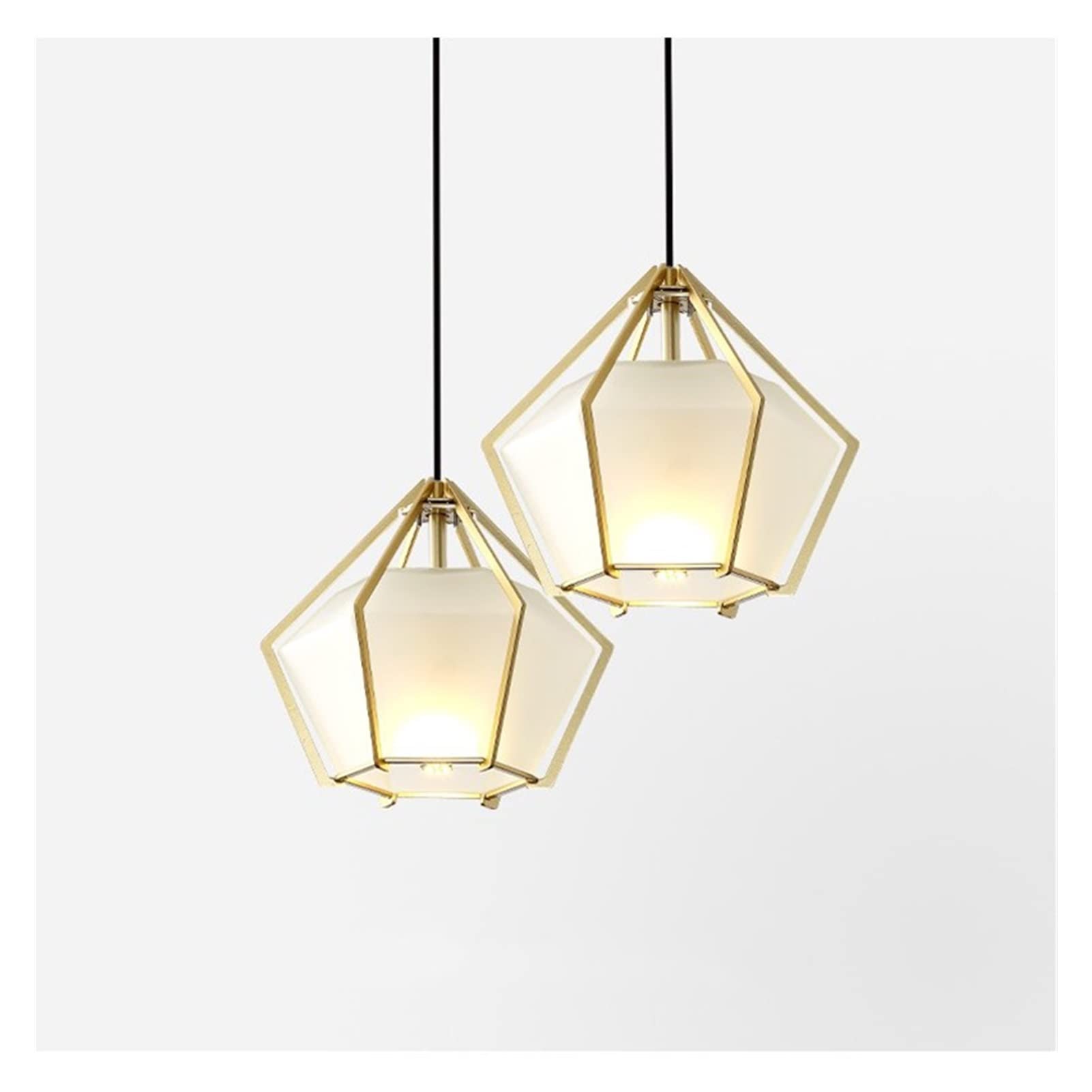 Lustre de luxe moderne en diamant nordique et finition dorée pour éclairage chic