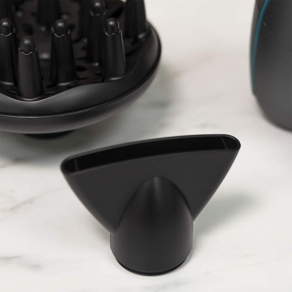 Cecotec Sèche Cheveux Bamba IoniCare 5200 AURA Black. Technologie Ionique réelle avec un grand débit d'air, Fonction d'air froid 2300W, Buse de précision (1,8 mètres de fil, Noir)