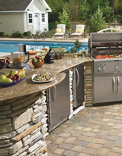 Outdoor Kitchens: Ideas for Planning, Designing, and Entertaining (Creative Homeowner) Over 300 Photos and Advice on Location, Size, Features, Appliances, Cost, Heating, Cooling, Furniture, and More - Image 6