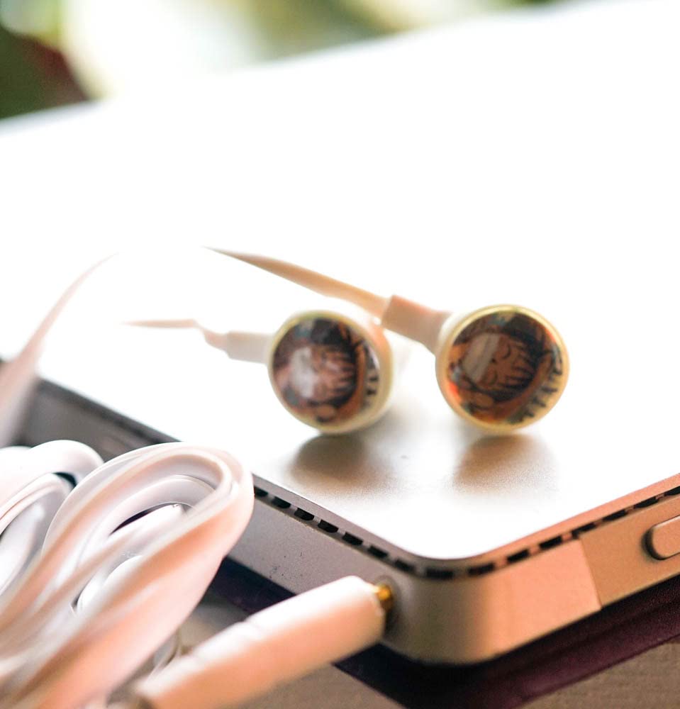 Amazon.co.jp: イヤフォン ワンピース トラファルガー ロー イヤホン