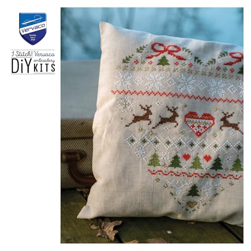 Coussin point de croix Cœur Festif, une idée cadeau DIY originale