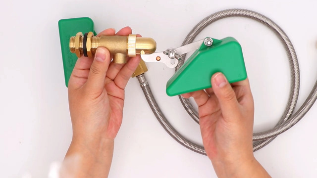 PAUQRWIE Float Valve 1/2 Inch Brass Float Ball Valve Adjustable Arm For Livestock Water Trough - View #2