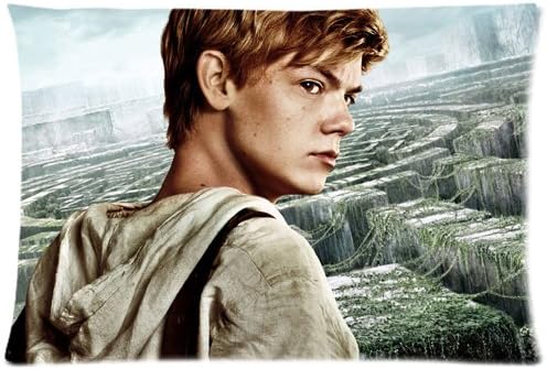 Fashionable Custom Thomas Brodie Sangster Zippered Pillow Cases 20"x 30"(Twin sides)