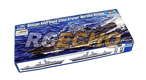 Maquette Trumpeter Ustinov 05722 navire russe 1/700 de haute précision