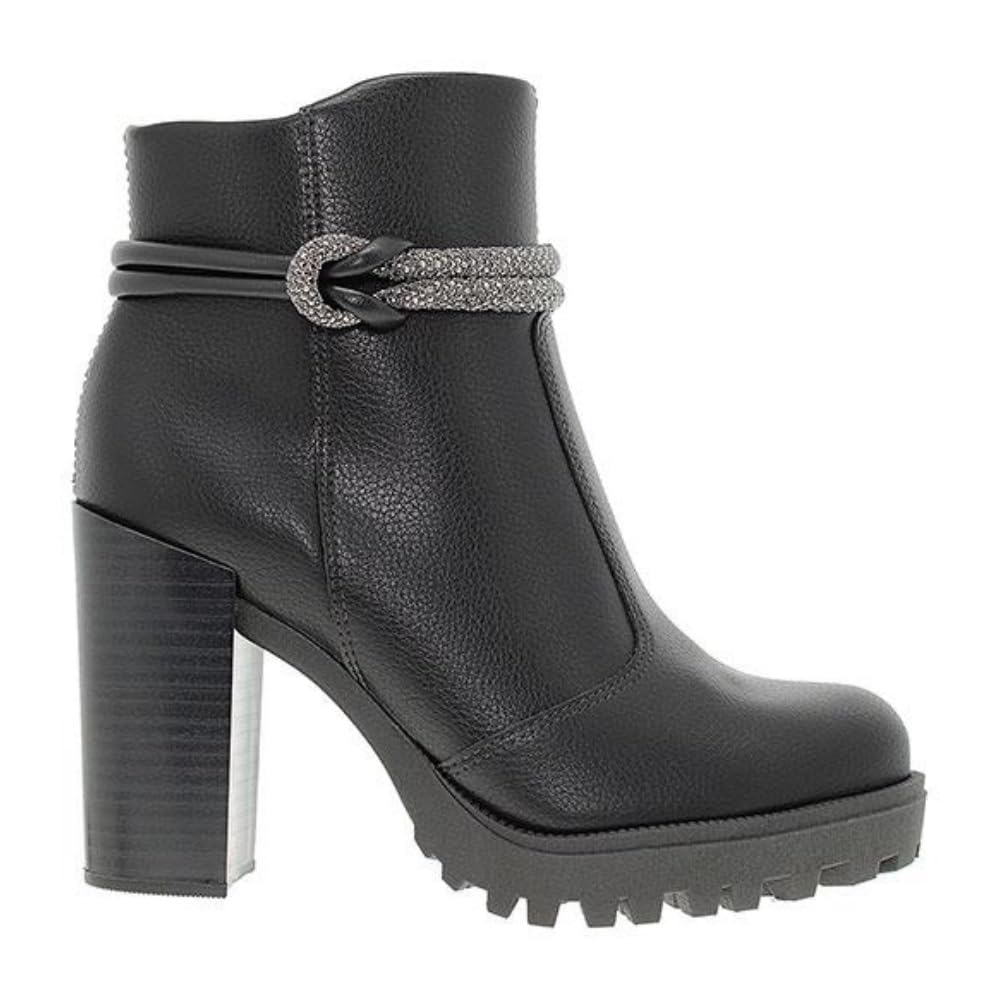 Bota Moleca Coturno Salto Alto Tratorado 5325.124 Preto em promoção! Veja a oferta e mais achadinhos de Botas 3 Hoje é o melhor dia para comprar Bota Moleca Coturno Salto Alto Tratorado 5325.124 Preto com aquele preço maroto! Promoção! Aproveite a oferta! 3