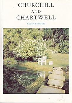 Paperback Churchill and Chartwell Book