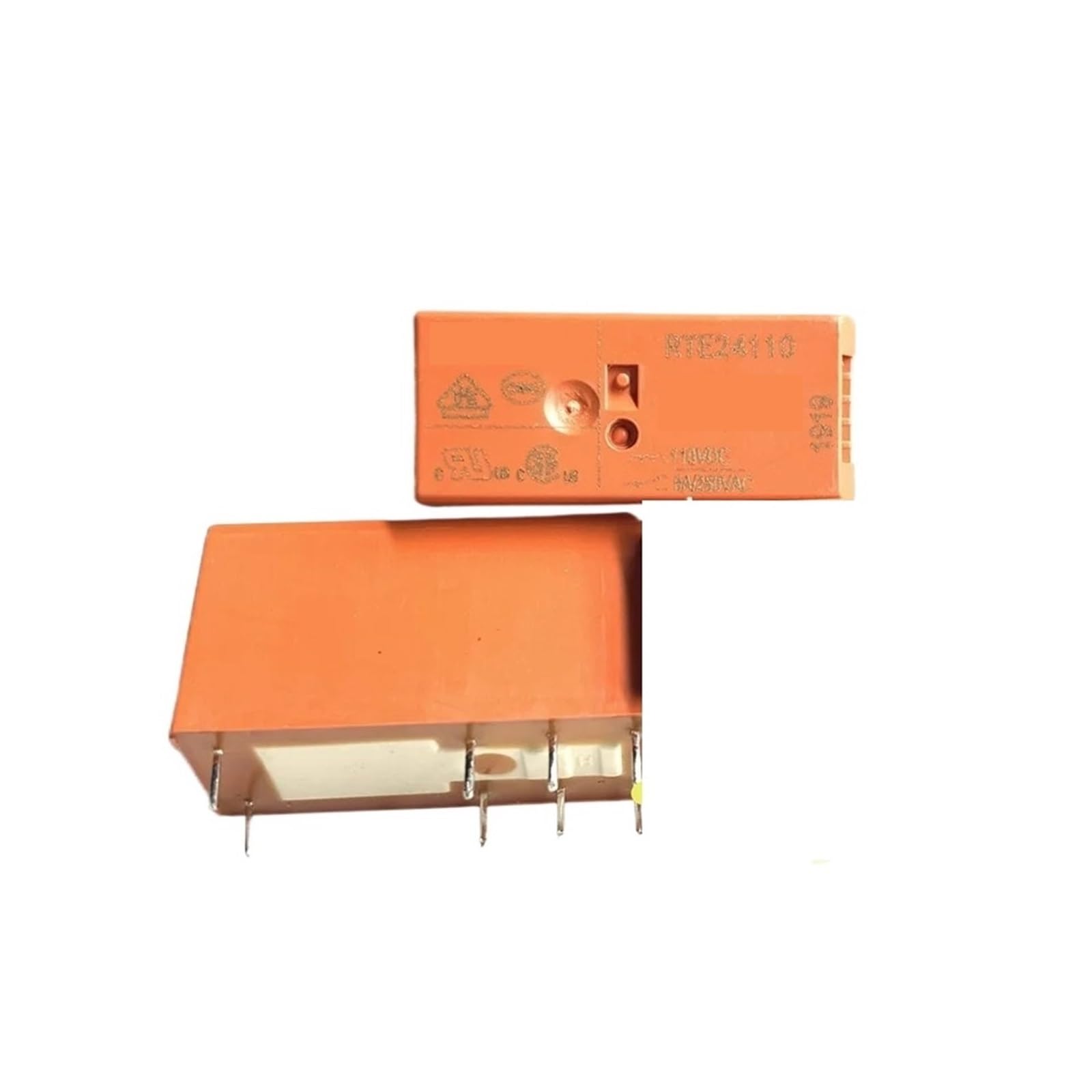 Relais RTE24110 double inversion 8A haute endurance 8 broches
