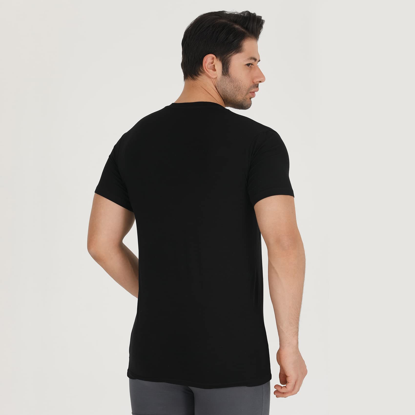 BAMBOOVEN Men?ÇÖs V-Neck T-Shirt ?Çô Premium Bamboo, Super Soft, Breathable, Classic V-Neck, Modern Fitted T-Shirt, Men?ÇÖs Undershirt Luxury Bamboo Fibers (3 Pack) Black