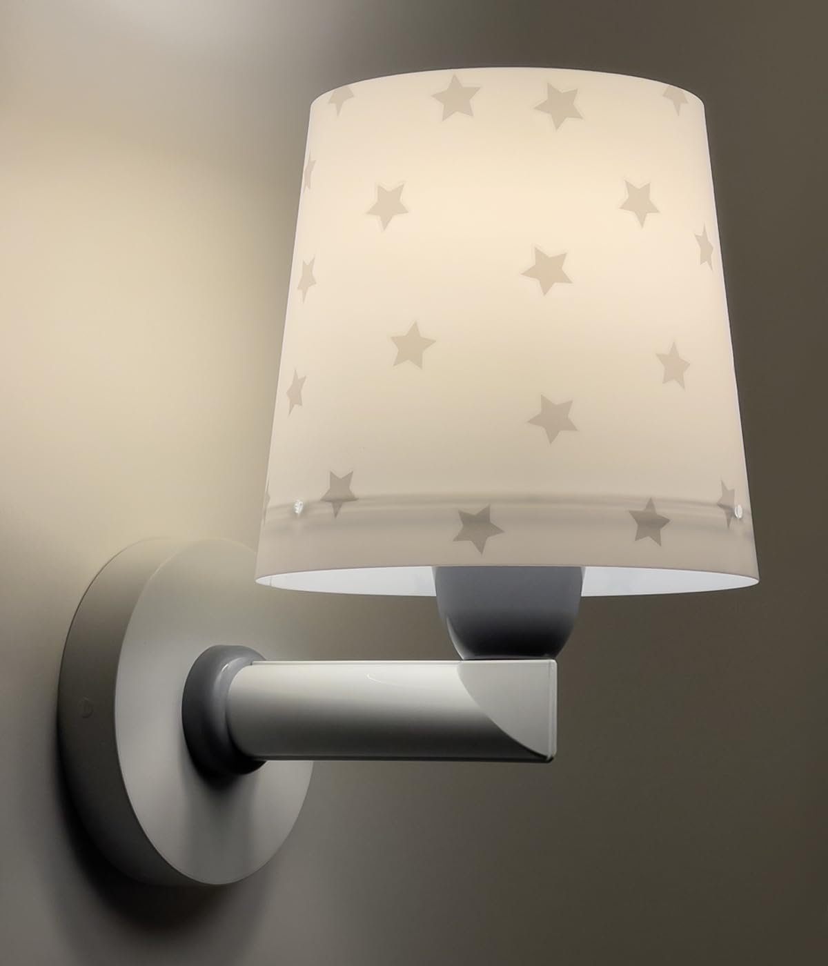 Dalber Lámpara Aplique Pared Infantil Estrellas Blanco 82219B E27 | Lámpara aplique de pared con instalación directa a la corriente o mediante cable con interruptor incluido.