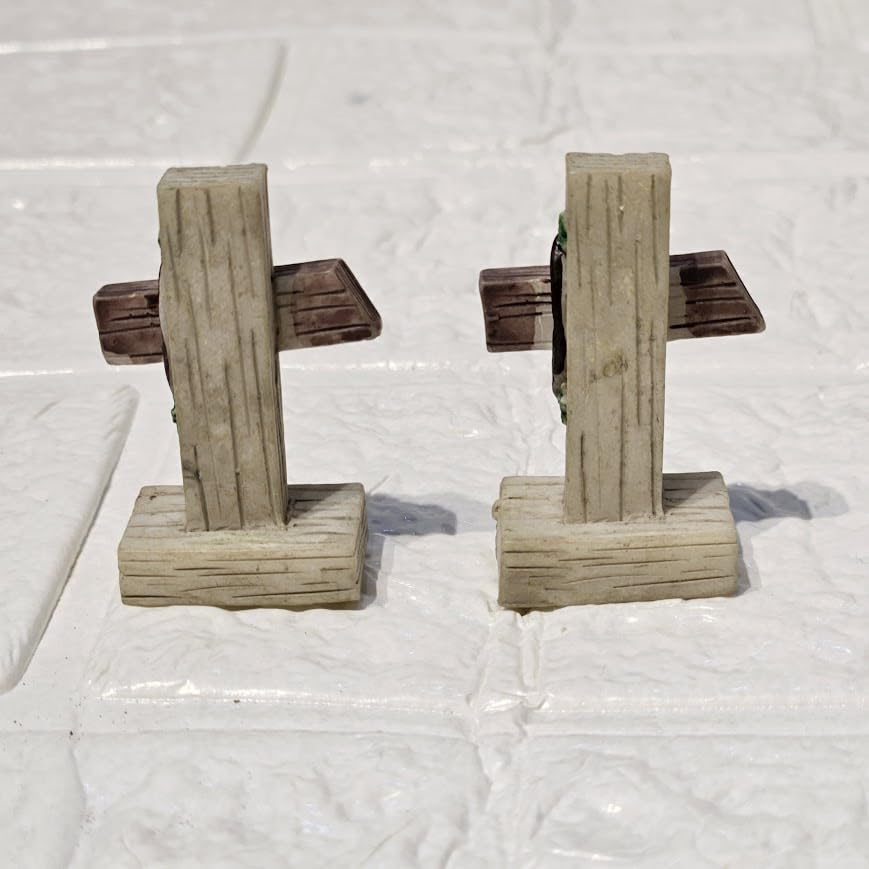 Image of Miniature Signboard Set of 4 for Mini Garden Decor, Fairy Garden Accessories, Dollhouse Decoration & DIY Crafts | Mini Toy Sign Boards for Terrariums, Planters & Gifting