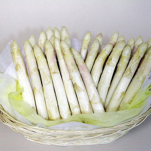 Amazon.co.jp: （北海道産） アスパラ ホワイトアスパラガス 800g （S