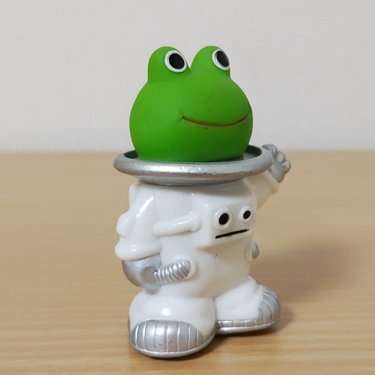Amazon.co.jp: スペースケロタン宇宙飛行士フィギュアfrog