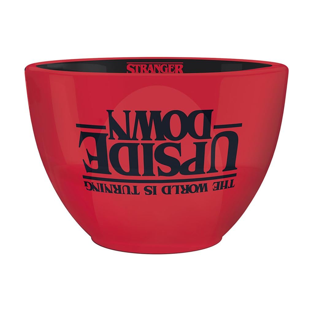 Stranger Things - mok cappuccino 630 ml (The World is Turning Upside Down Stranger Things - mok cappuccino 630 ml (The World is Turning Upside Down