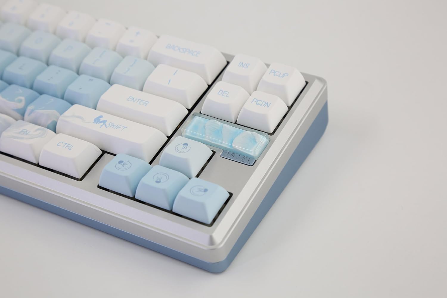 Amazon.com: Varmilo Sword68 Ariel Aluminum 65% Hotswap