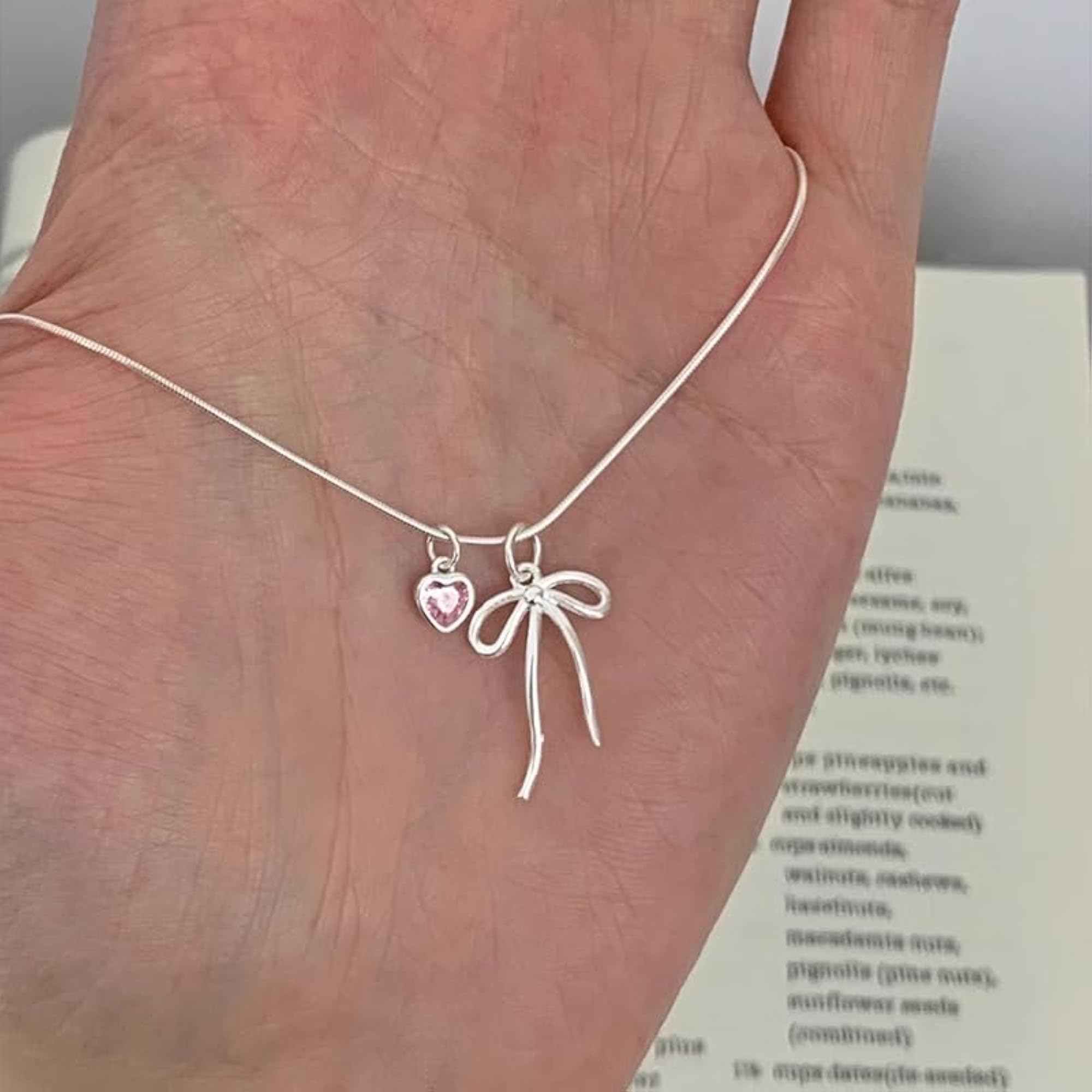 Women's Minimalist Heart Zircon Pendant Necklace