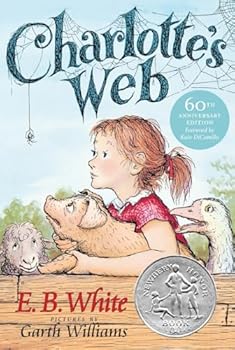 Paperback Charlotte's Web: A Newbery Honor Award Winner Book