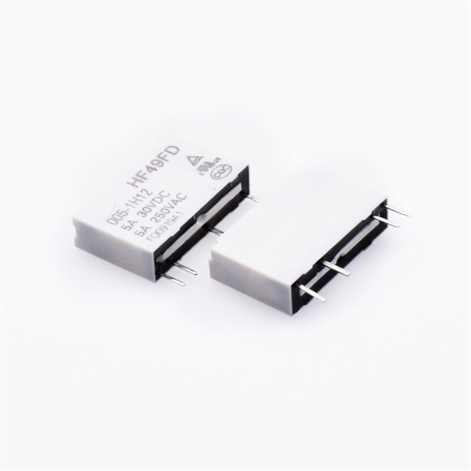 Relais 12V HF49FD pour stopper les pannes de commutation de vos circuits électroniques - 4