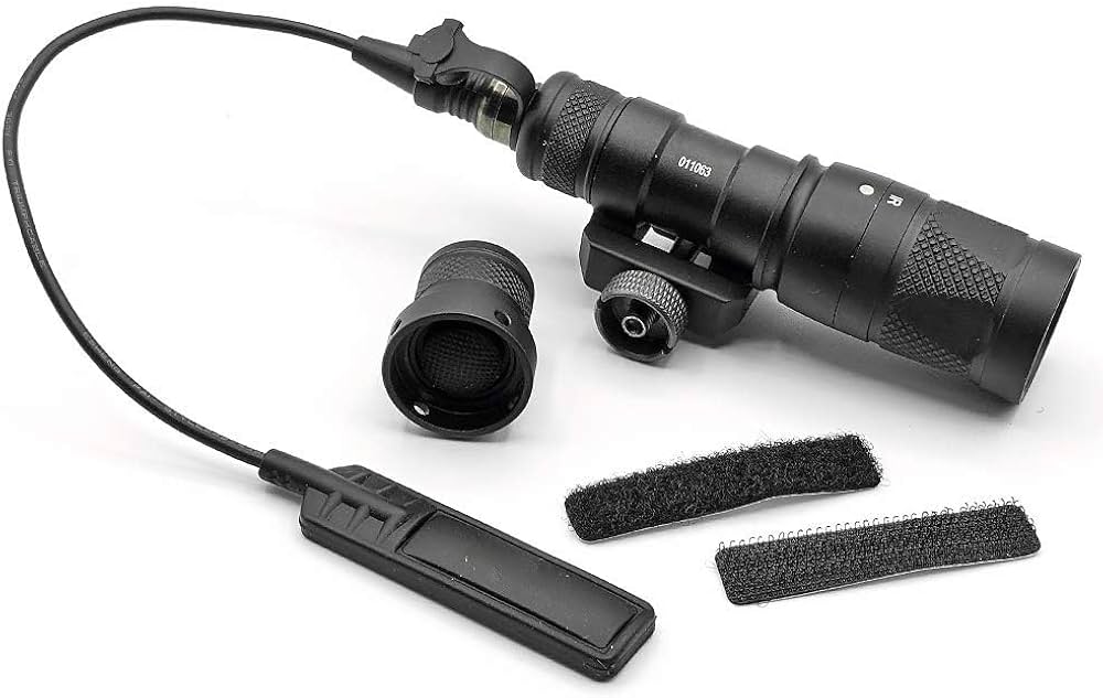 Amazon.co.jp: 良品武品 【 SF刻印 】 M300V タイプ スカウトライト IR Amazon.co.jp: 良品武品 【 SF刻印 】 M300V タイプ スカウトライト IR