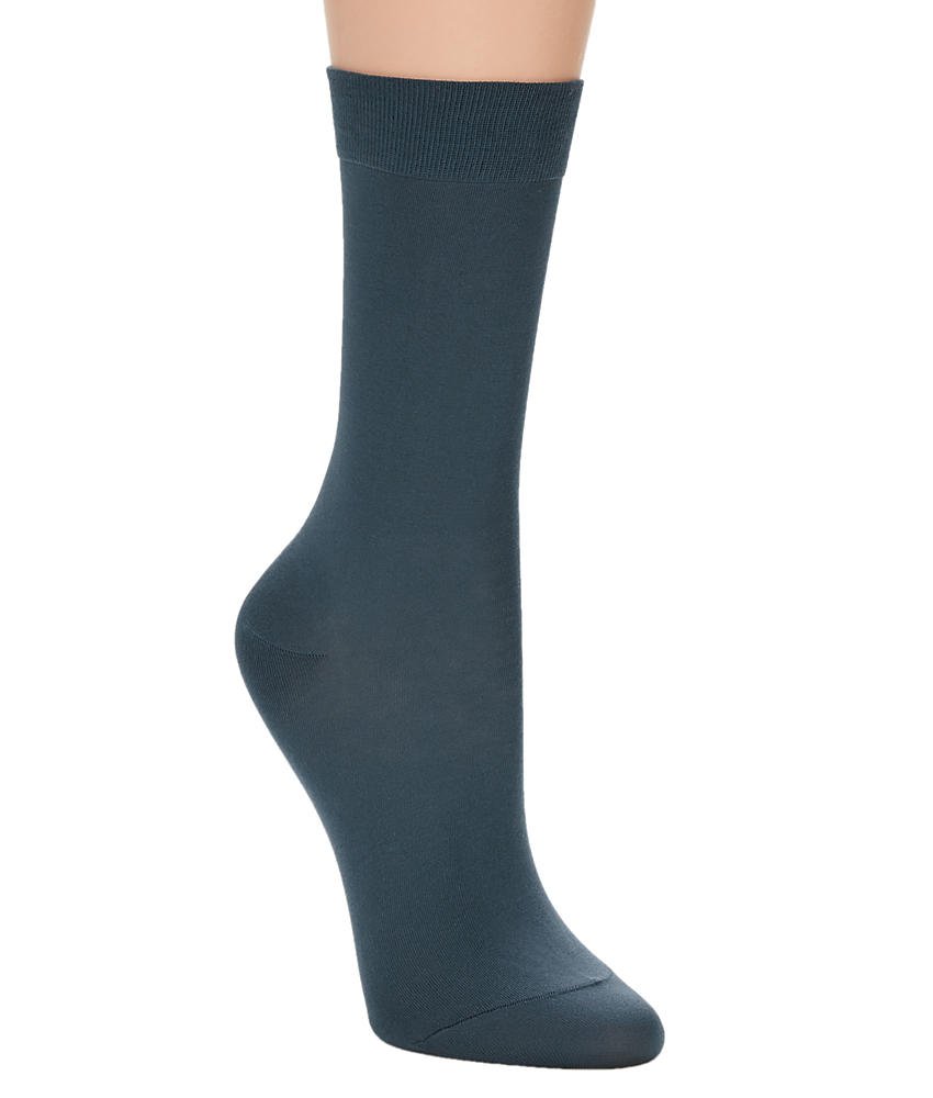 FALKE Women's Active Breeze Socks, Breathable, Cooling, Sustainable Lyocell, Crew, Sweat Wicking, Coolmax Clothing