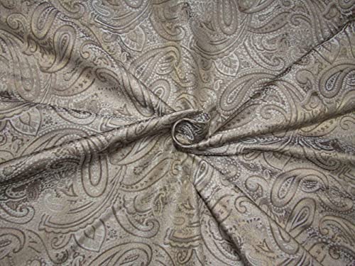 Soie motif cachemire gris argent et marron pour crations de robes de soire chic