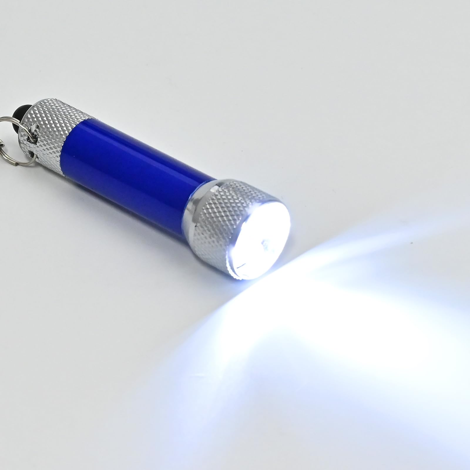 GODLGE 12 Mini Torce LED Portachiavi Bambini, Torce Elettrica Portatile Campeggio Escursioni Caccia Zaino In Spalla Pesca Gadget Compleanno Bambini