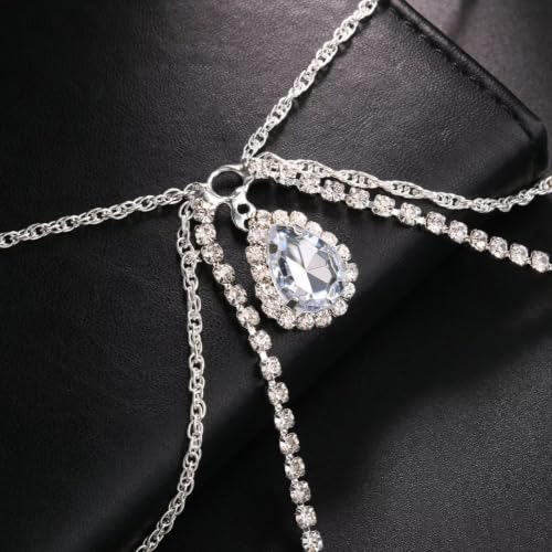 Collar de cuerpo multicapa con borlas de cristal que realza los hombros y brazos de la mujer 4