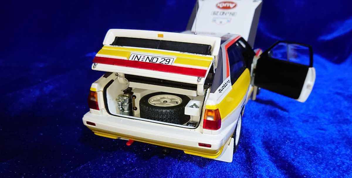 ミニカー AUTOart Audi quattro Safari rallye 1984 ミニカー 1/18 アウディ クワトロ サファリラリー 1984 H.Mikkola #1