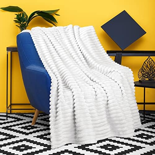 Fleece Throw Blanket for Sofas, Lightweight Soft Warm Winter Couch Throw, Cozy Blanket Chair Single Bed, 150 x 130 cm White