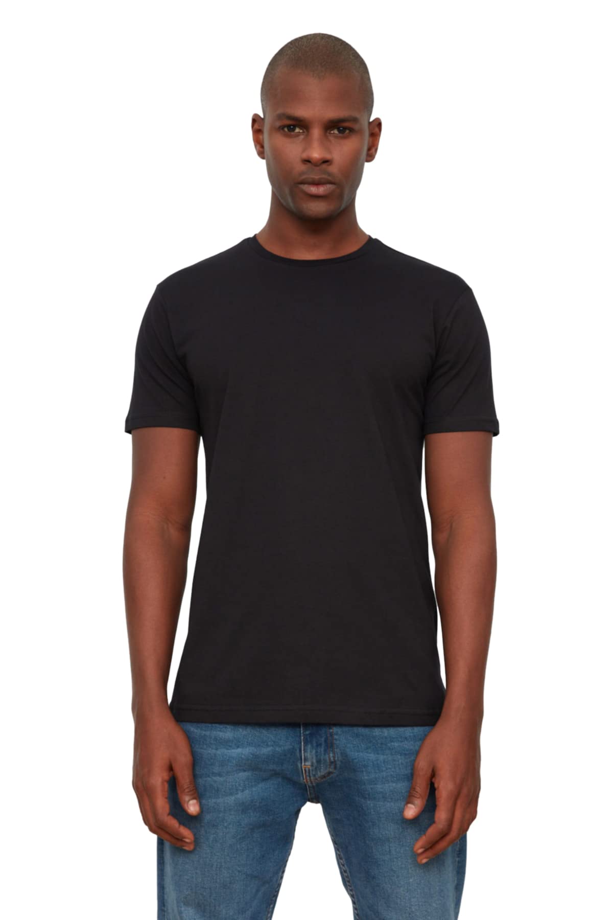TrendyolBlack Basic Regular Fit Crew Neck Short Sleeved T-Shirt