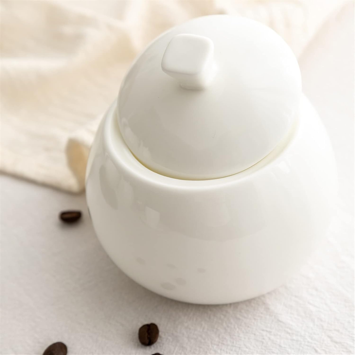 Sugar Bowl Simple Sugar Tank with Lid Coffee Sugar Bowl Household Coffeeware Cube Sugar Bowl Bone China Spice Jars for Home and Kitchen Sugar Pot