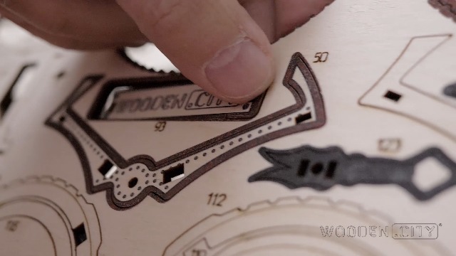 UGEARS Steampunk Clock 2.0 - Steampunk Orologio 3D Puzzle in Legno Puzzle 3d, Kit Modellismo da Costruire Adulti, Kit Fai da Te, Regalo per Natale e Capodanno, Magnifica Decorazione per la Casa