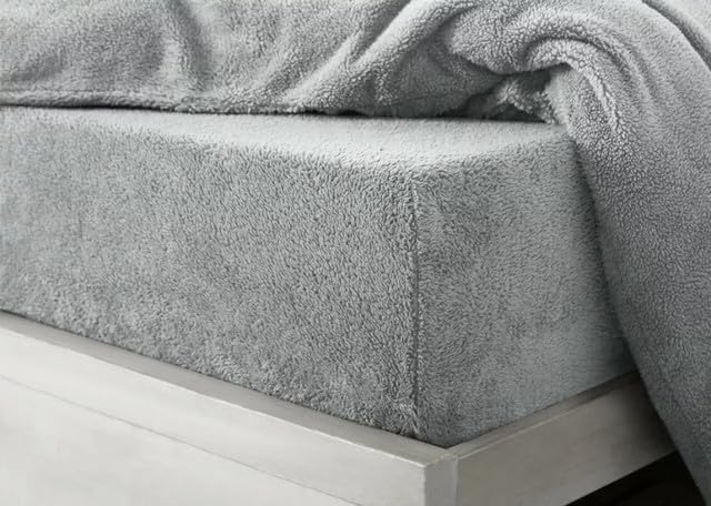 Premium Teddy Sherpa Fleece Fitted Bed Sheet, Super Soft & Cosy Thermal Warm Elasticated Fluffy Plush Plain Cuddly Fitted Sheets Bedsheet, (Silver - Super King)