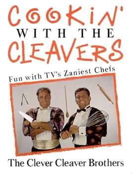 Paperback Cookin' With the Cleavers Book