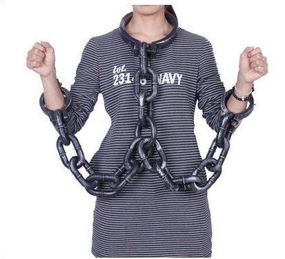 flying bull Props Plastic Handcuffs Chained Prisoner Chains Shackles Handcuffs Bracelet Set Halloween Party Show Decorations Masquerade Carnival Cosplayï¼ˆBraceletï¼‰