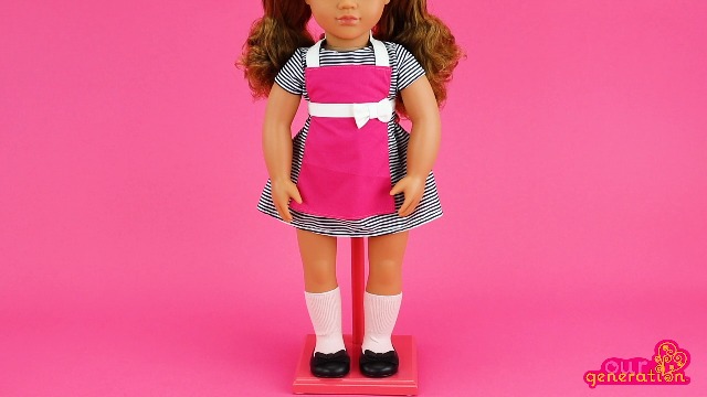 Our Generation – 18-inch Doll – Brown Hair & Eyes – Pizza Chef