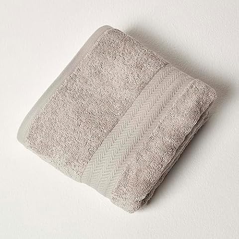 HOMESCAPES Light Grey 500 GSM Bath Towel Cover