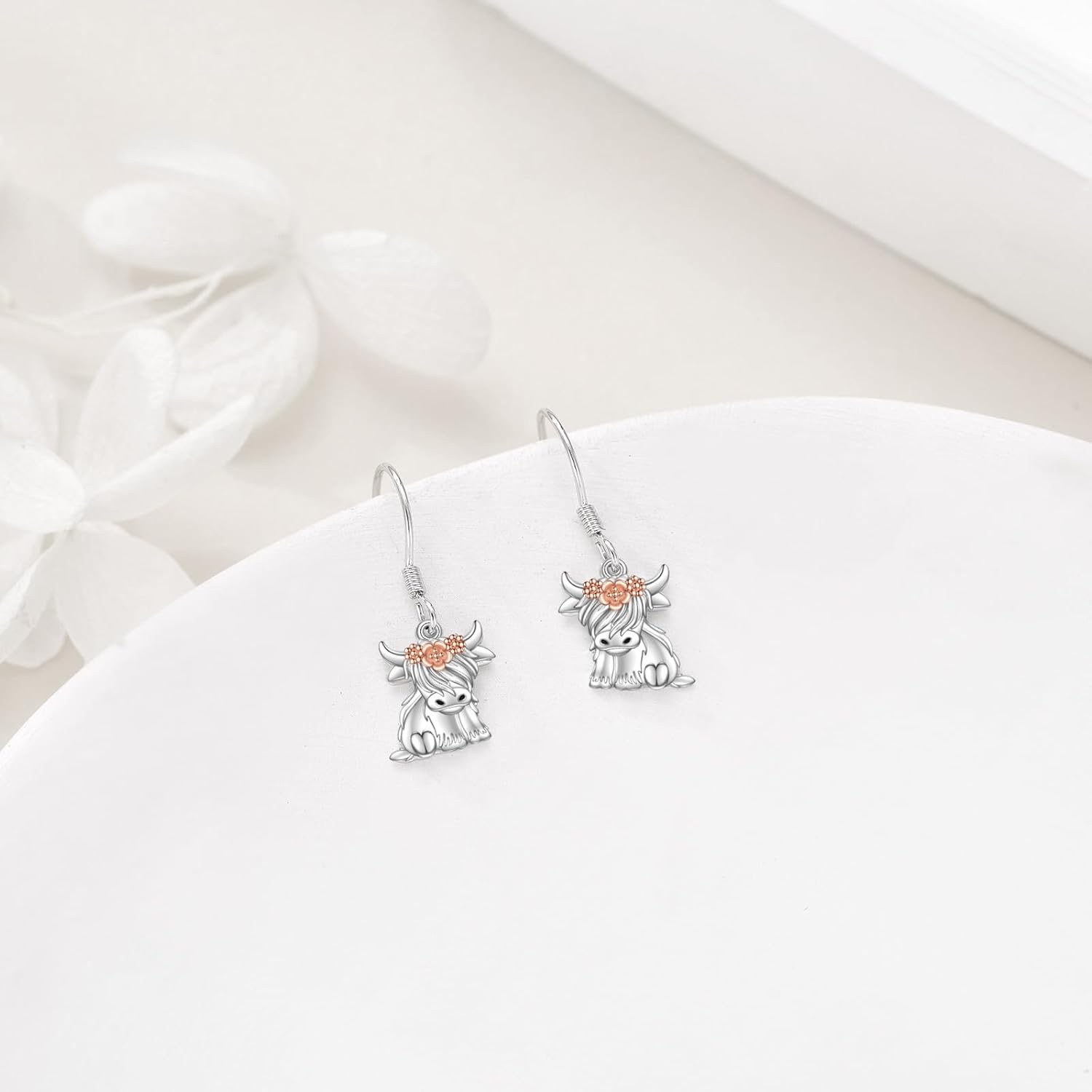 AOBOCO Highland Cow Gifts 925 Sterling Silver Scotland Pendant Highland Cow Necklace Earrings Bracelet Jewelry Birthday Christmas for Her Women Mum Animal Cow Lover