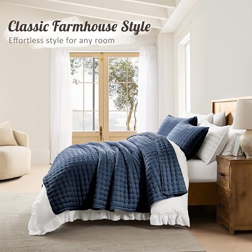 Image of WDCOZY Cloud Soft Quilt Set, Twin Size, Navy Blue, 2 Pieces 68x90 inches