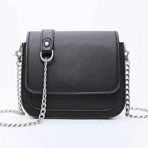 Petit sac à bandoulière noir léger pour libérer vos mains avec élégance cet été