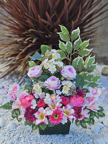 Composition de Fleurs Artificielles, Lesté Ciment Pour Une Très Bonne Tenue à L extérieur. Réalisé par Nos Soins, Fleurs de Qualité