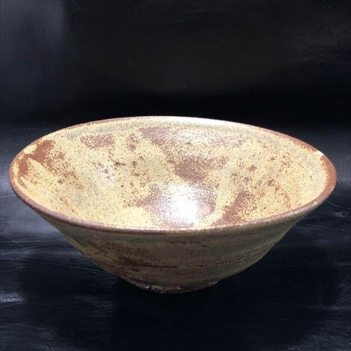 究極の美◾️蔵からかなり雰囲気の良い高そうな古絵唐津の抹茶茶碗が出