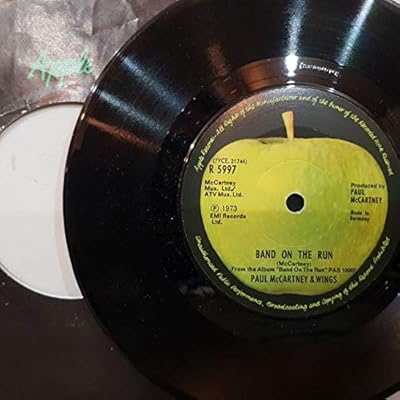 PAUL McCARTNEY & WINGS Band on the run, Zoo gang, 7" vinyl single. R5997
