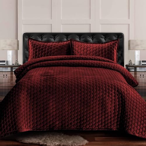 Tribeca Living Lugano Oversized Velvet Quilt Set - All Season, Extra Large, 3 Piece King Size Comforter Set with 2 Pillow Shams in Burgundy Honeycomb Pattern 260GSM