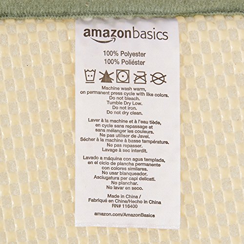 AmazonBasics Memory Foam Bathmat - 46 x 71 cm, Sage