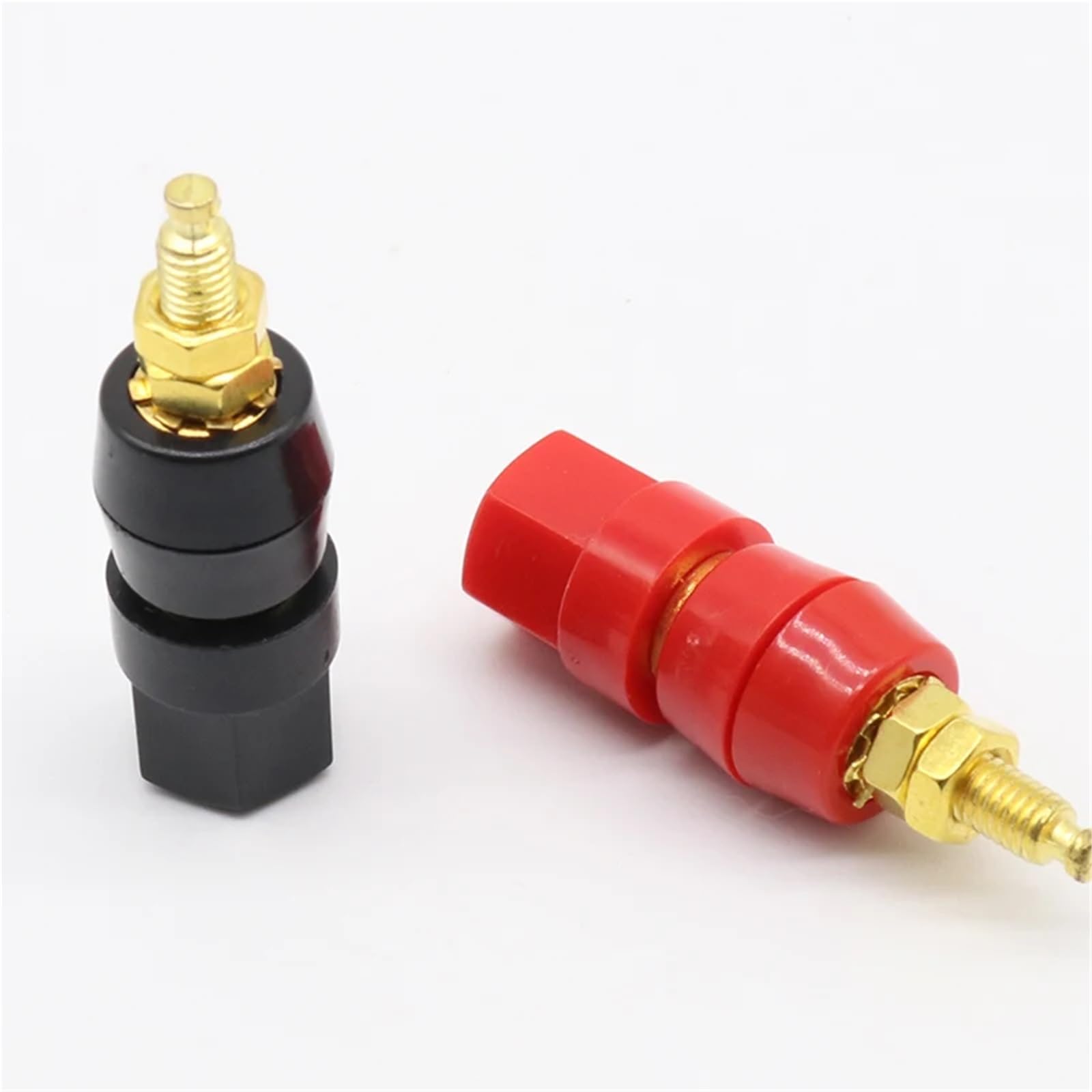 Connecteur rouge noir et borne d'amplificateur pour liaison post-banane d'enceinte