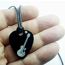 pendentif trou en forme de médiator de guitare Aluminium anodisé Personnalisable gratuitement Gravure laser texte… - Les Beatles, Paul McCartney, John Lennon, RIngo Starr, George Harrison pendentif trou en forme de médiator de guitare Aluminium anodisé Personnalisable gratuitement Gravure laser texte… – Image 3