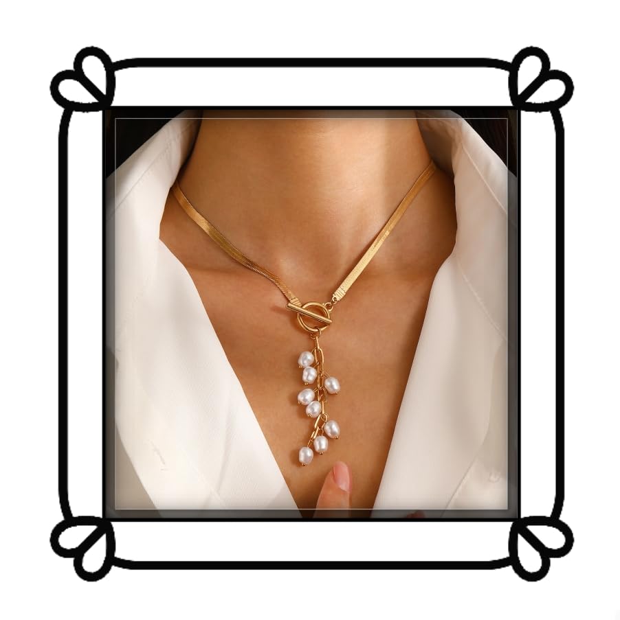 Collier chaîne en or et pendentif perles pour sublimer un décolleté