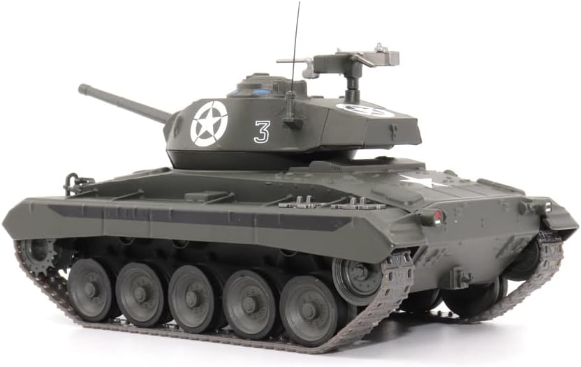 M24 Chaffee 1st Armored Division - Italy, April 1945 (1:43 Scale)